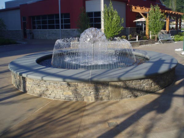 architectural-fountain-oakwood-commons Small architectural fountain on display at Oakwood Commons in Poughkeepsie, NY
